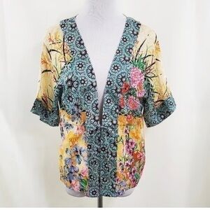 CIENNA S/M  floral silk short kimono shirt